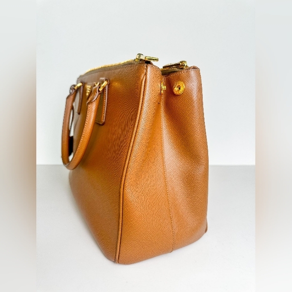Prada Galleria Double Zip Tote Bag in Caramel Brown Saffiano Leather - Picture 5 of 16